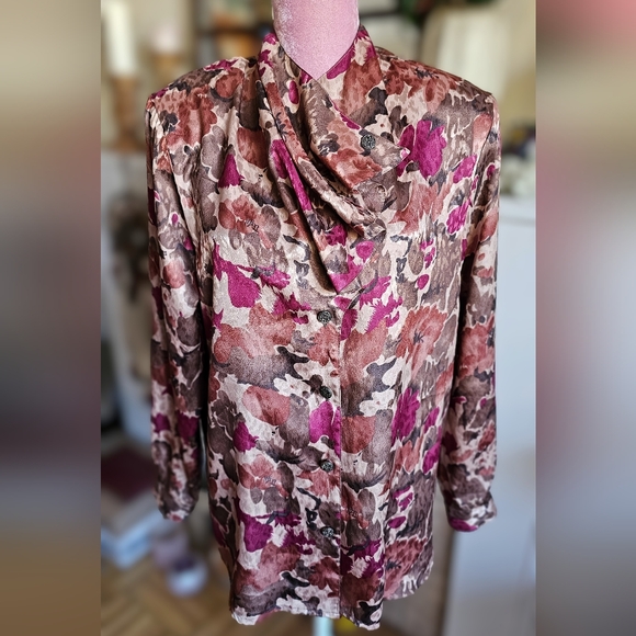 Vintage 80's Jocardi floral print blouse. Size 16. - Picture 2 of 15